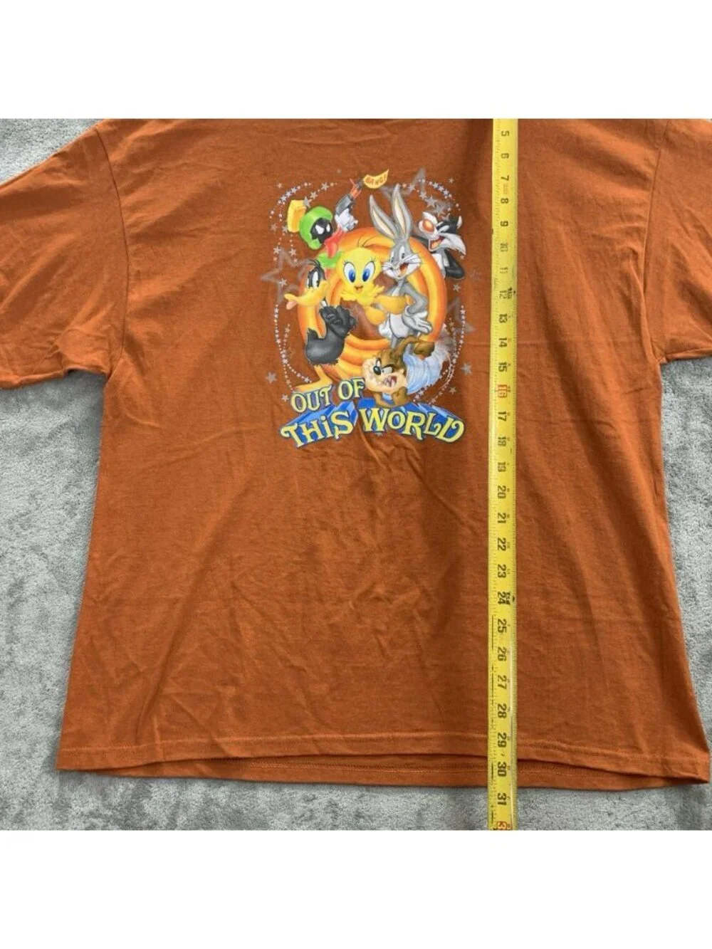 Vintage Looney Tunes Shirt Mens XL Orange Out Of This World Cartoon Characters